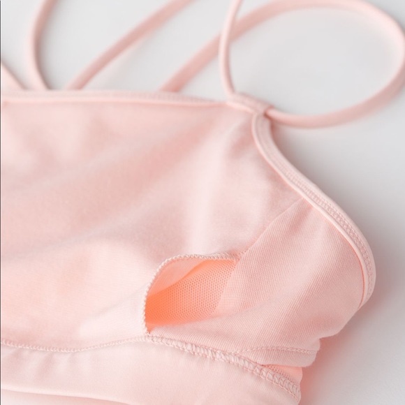 Lululemon Make a Move Strappy Bra Minty Pink EUC - Picture 5 of 6